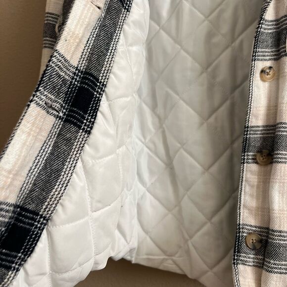 Aeropostale Plaid Quilted Lining Jacket - Picture 2 of 8